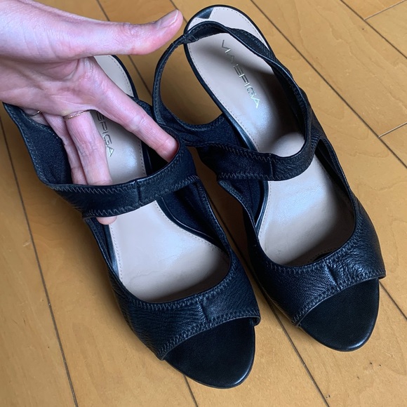 Via Spiga black sling back stilettos, size 10 - Picture 2 of 11